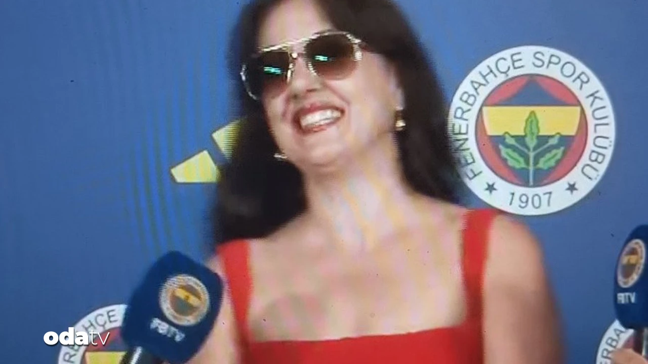 Meltem Cumbul kırmızı elbisesiyle dudak uçuklattı